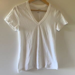 Universal Thread White V Neck Tee XS New